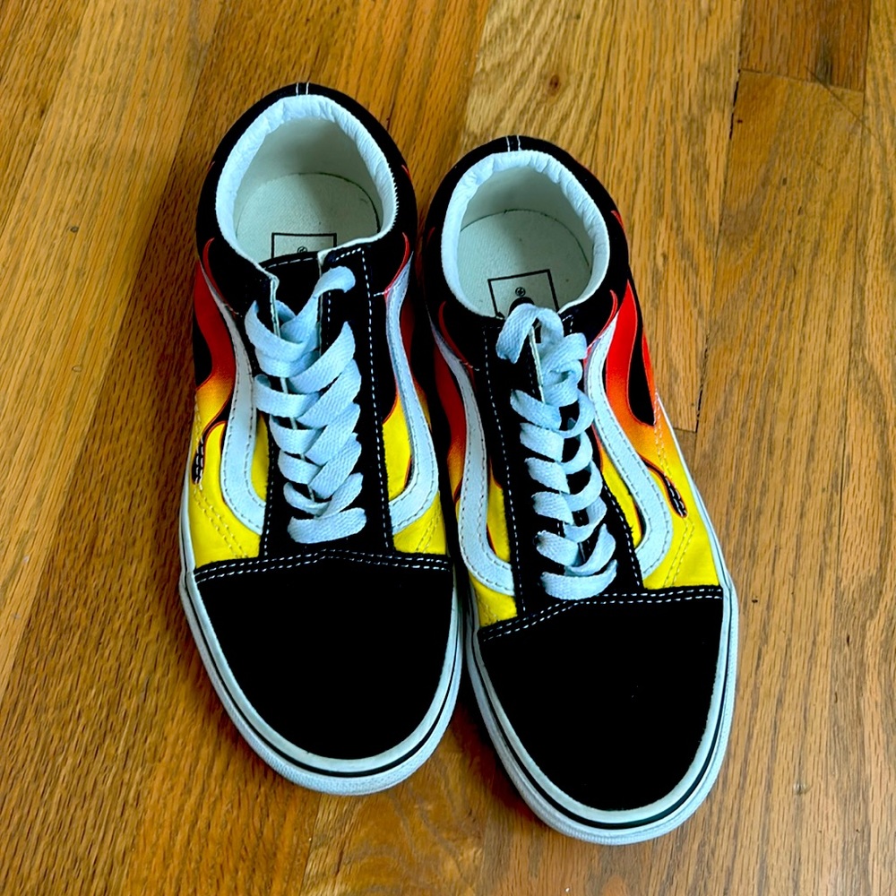 NWOT Vans Flame